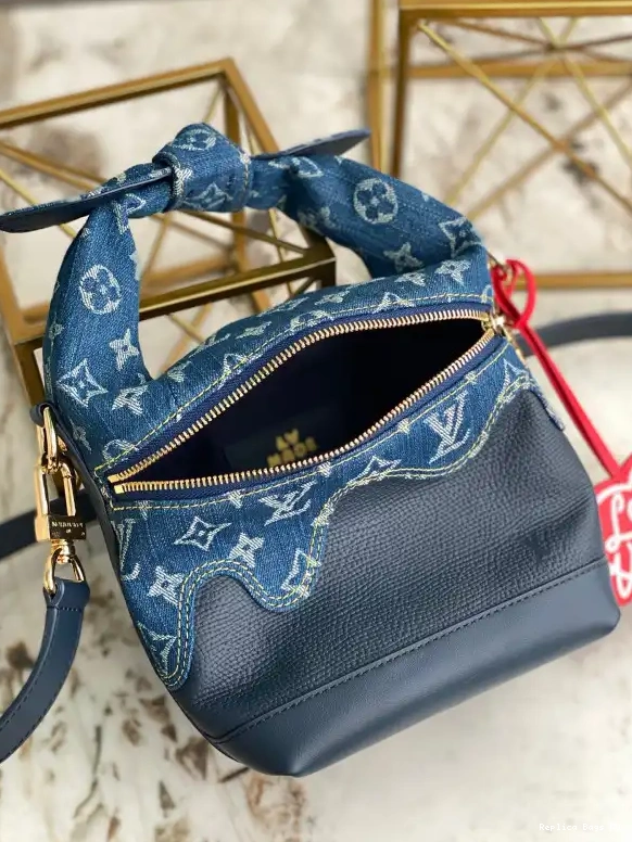 Cheap VUITTON CRUISER LOUIS JAPANESE 0622